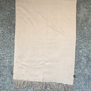 Brand New without tags - beautiful scarf